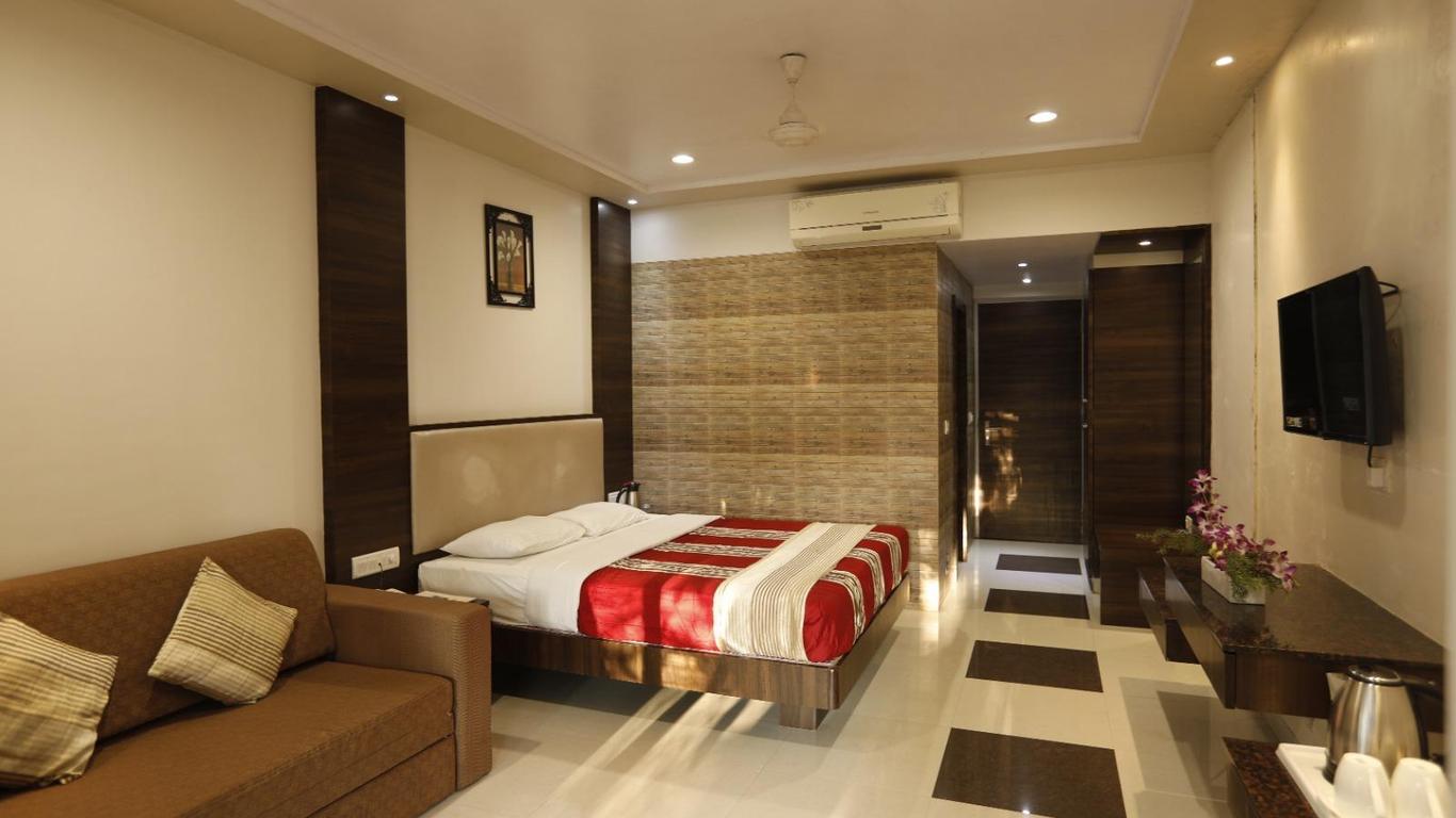 Usha Ascot