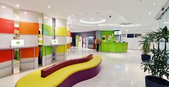 Pop! Hotel Tanjung Karang - Bandar Lampung - Lobby