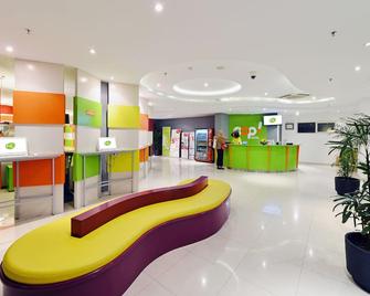 Pop! Hotel Tanjung Karang - Bandar Lampung - Lobby