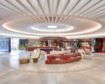 25hours Hotel The Circle - Cologne - Lobby