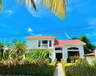 Casa Lila - Tela - Edificio