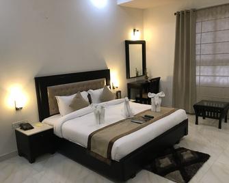 Hotel Bahia Heights - Bathinda - Habitación
