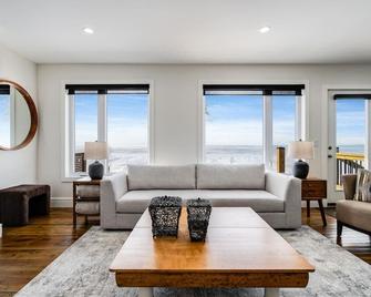 The Annex Beach House By Dream Bnb Hospitality - Leamington - Huiskamer