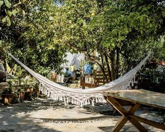 Sakli Konak - Karaburun - Patio