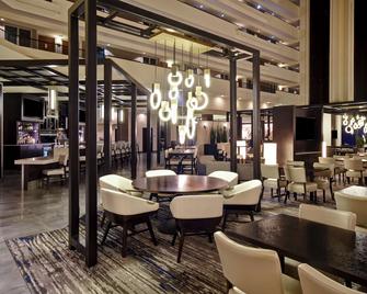 Embassy Suites by Hilton Montgomery Hotel & Conference Center - מונטגומרי - מסעדה