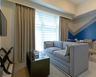 Currency Serviced Suites - Pasig - Living room