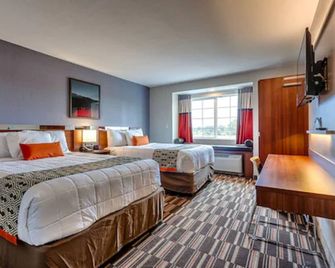 Microtel Inn & Suites by Wyndham Niagara Falls - Niagara Falls - Phòng ngủ