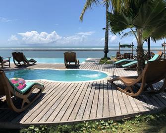 Arraial Praia Hotel Pousada - פורטו סגורו - בריכה