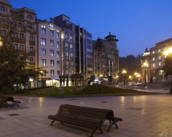 Hotel Campoamor - Oviedo - Widok na zewnątrz