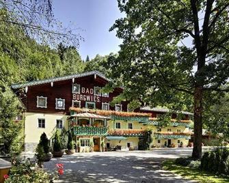 Double room 1-2 persons - Spa Burgwies, bed and breakfast - Stuhlfelden - Building