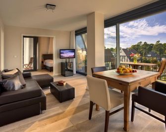 Suite Hotel Binz Familienhotel Rügen - Binz - Living room