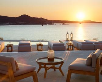 Domes White Coast Milos, Adults Only - Small Luxury Hotels of the World - Pachena - Pool