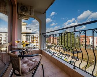 Step - נסבאר - מרפסת