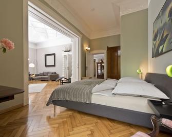 Villa Apartment With Terrace - Wannsee - Quiet - 2 People + Child (Ren) - Berlin - Schlafzimmer