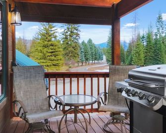 Timber Ridge Retreat-4 bedroom,2 bathroom home on ranch with great location! - Trout Creek - Balcón
