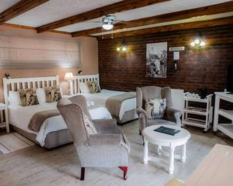 Greenfields Guest House - Alberton - Bedroom
