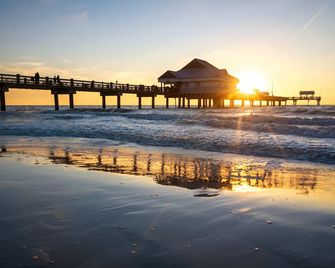 Coastal Dream Beach House - Clearwater Beach - Strand