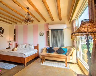 Seville Countrified B&b - Hualien City - Quarto