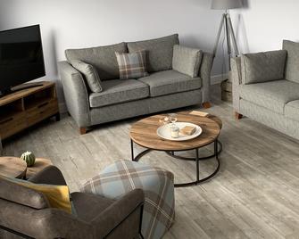 Dornoch New 2 Bedroom High Spec Self Contained Apartment (Dornoch) - Dornoch - Living room
