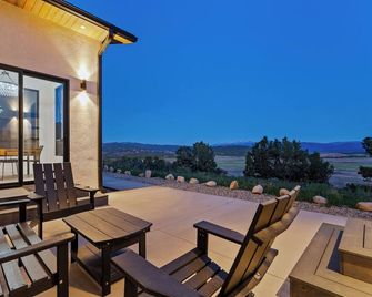360 views & Private Hot Tub, Near the Hot Springs - Nathrop - Balcón
