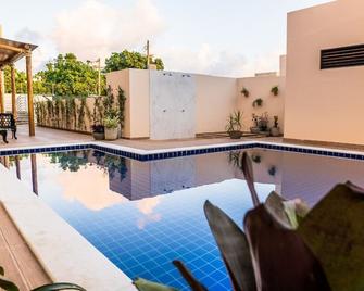 Hotel Rochedo Al - Penedo - Pool