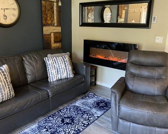 Steps away from ski, golf, and pool - Newly renovated condo - Bellaire - Living room