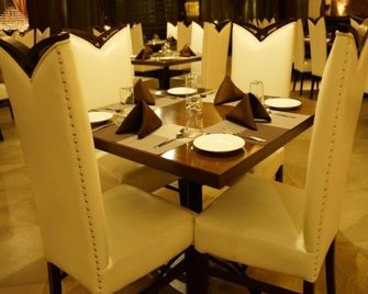 The Nd Hotel - Chandrapur - Restaurante