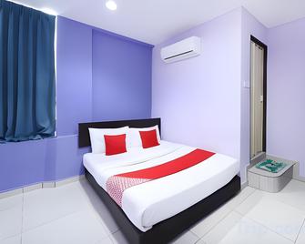 U Stay Hotel - Keningau - Bedroom