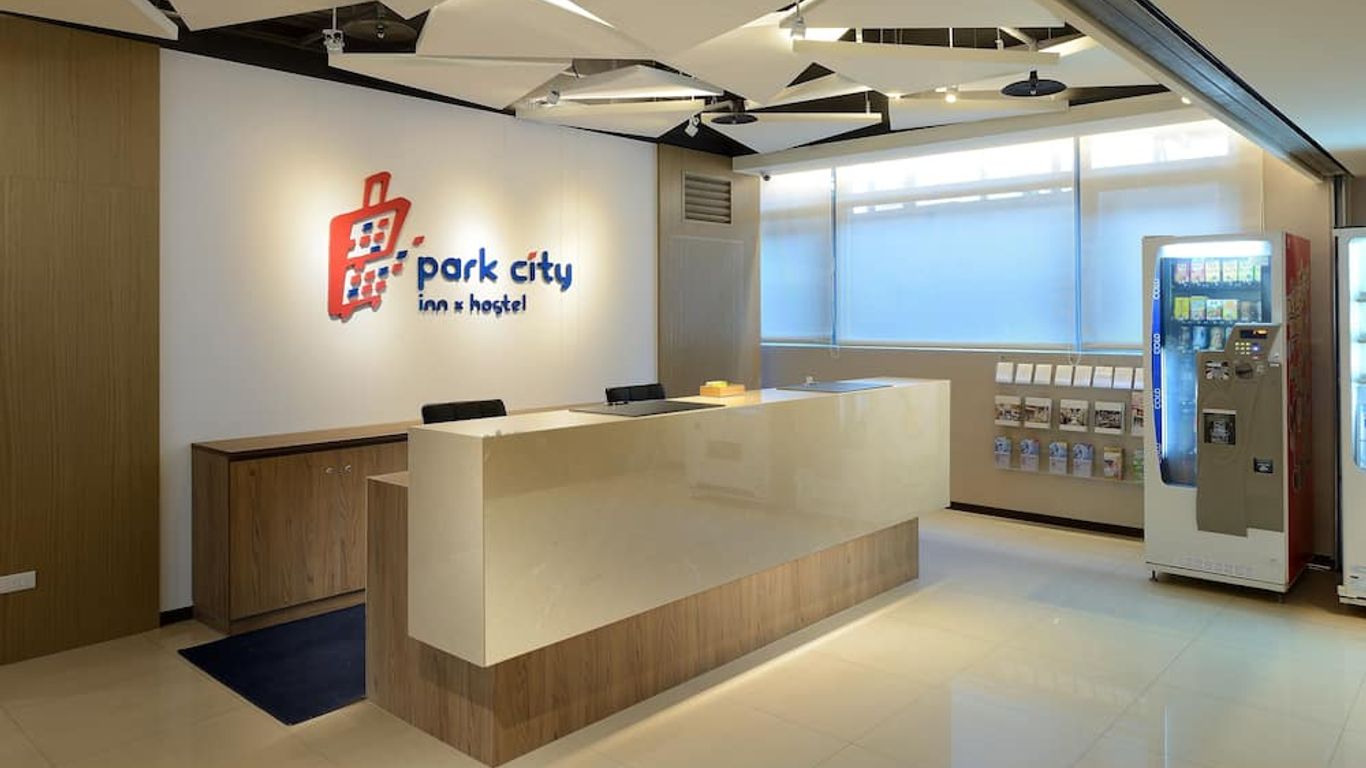 Park City Inn & Hostel