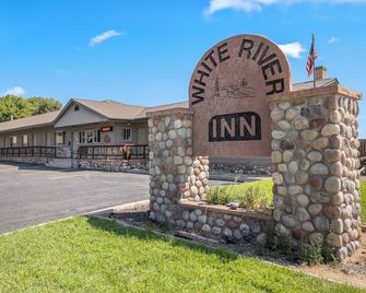 White River Inn - Meeker - Edificio