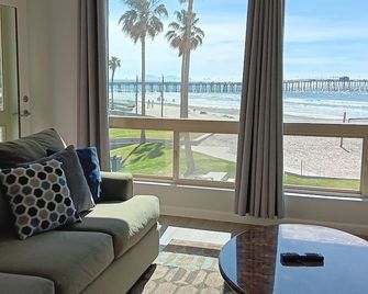 Beach Front Condo! San Diego-Imperial Beach-Coronado dod, Military Welcome! - Imperial Beach - Balcón