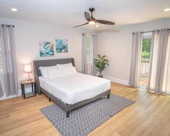 Brand New Remodeled 3br2ba House Near Do - San Antonio - Bedroom
