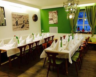 Hotel-Gasthof Grüner Hof - Freising - Restaurant