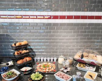 Mcdreams Hotel MÜnchen-Nord - Eching (Freising) - Buffet