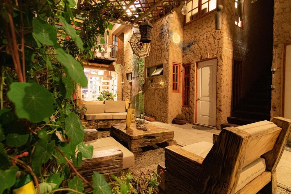 Hostal Valle Mistral - לה סרנה - פטיו