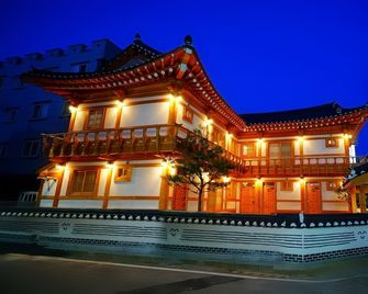 공주 달빛정원 한옥 게스트하우스 - 공주 - 건물