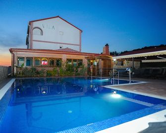 Apartments with swimming pool Caska, Pag - 3085 - Novalja - Pool