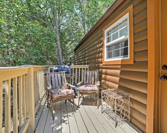 4 Mi to Museums Cozy Branson Cabin - Branson - Balcony
