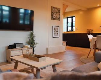 Sentral og koselig hjem i Arendal - Arendal - Sala de estar