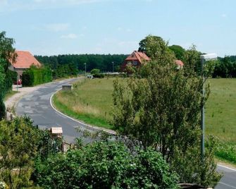 Ferienhaus Mecklenburgische Seenplatte - Hohen Wangelin - Outdoors view
