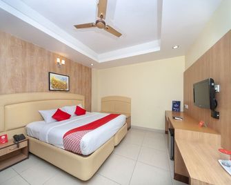 Oyo 1843 Hotel Plr Kandy - Tirupati - Habitación