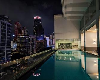 One Bukit Ceylon At Bukit Bintang Kuala Lumpur - Kuala Lumpur - Piscina
