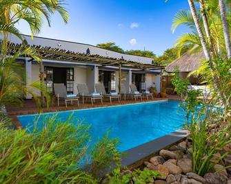 Amadeus Garden - Victoria Falls - Piscina
