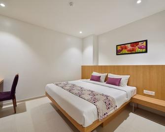 Hotel Leafio - Mumbai - Chambre