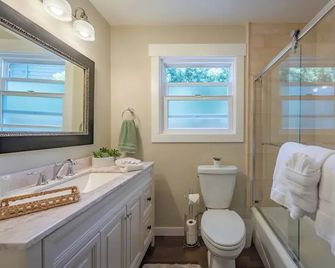 Moonglow Cottage - Cambria