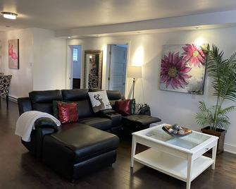 Beautiful full condo - Brossard - Living room