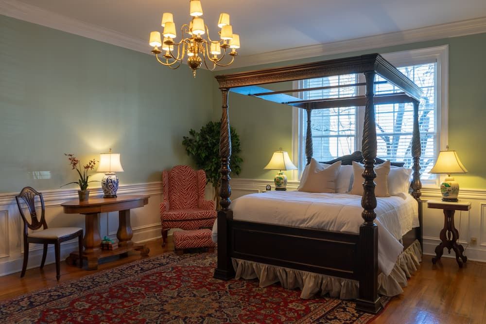 Luxurious Suite w/Garden on Court Square Downtown - Bardstown - Habitación