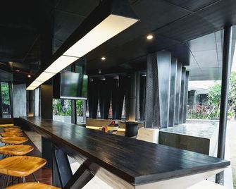 J Hotel Kuta - Kuta - Lobby