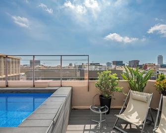 Aspasios Poble Nou Apartments - Barcelona - Balcony