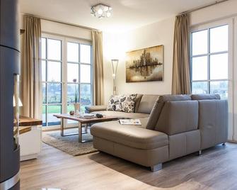 Ferienhaus Haubenlerche 40 - Fuhlendorf - Sala de estar